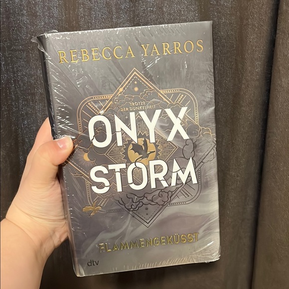 Onyx Storm - Rebecca Yarros - Picture 2 of 5